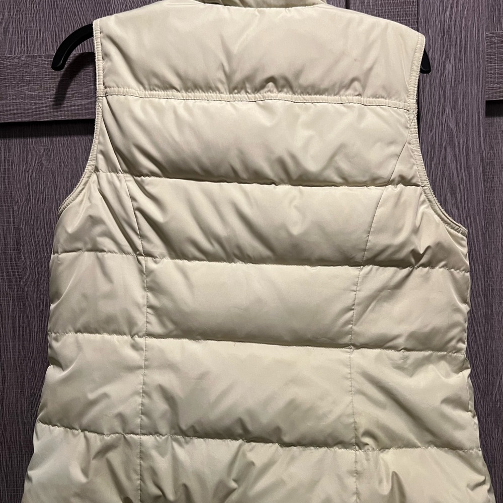 LOFT Pale Green Puffer Vest for Women - Picture 2 of 6